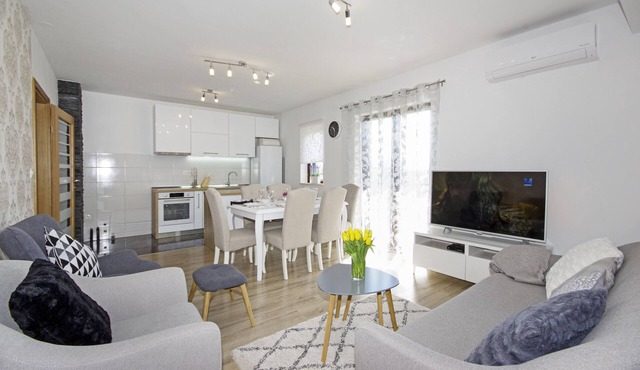Lovely countryside Apartment Dolac - Valley, Vrlika in Croatia