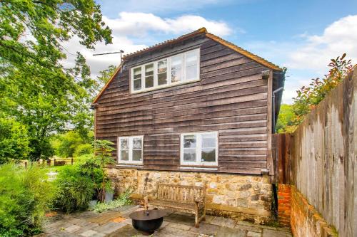 Lovely Countryside Barn Conversion Cottage - Pass the Keys