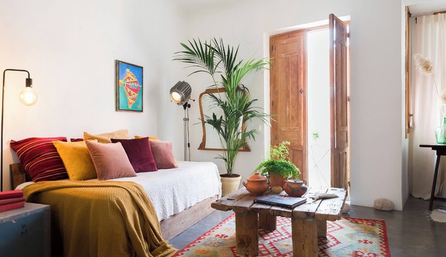 Lovely Design Loft, 15 minutes from the Beach