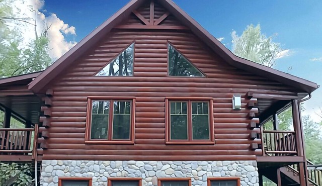 Lovely Devils Lake Cabin Baraboo Dells Huge Yard Skiing Best Location!