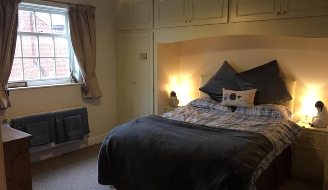 Lovely double room and huge bathroom in comfortable Farm House
