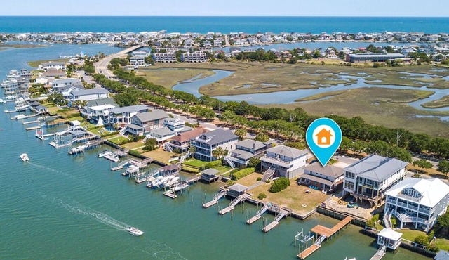 Lovely Duplex right on the Intracoastal Waterway