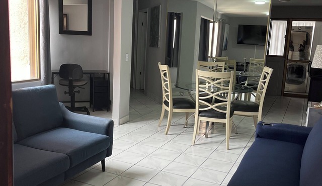 Lovely Elegant 2-bedroom condo with Wi-Fi on vibrant ZONA RIO very secure