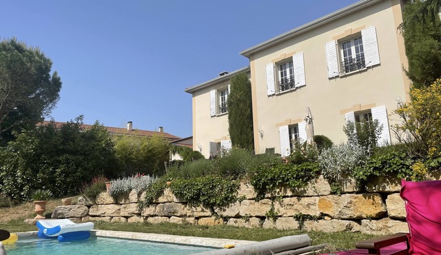 Lovely family home with swimming pool near Lyon