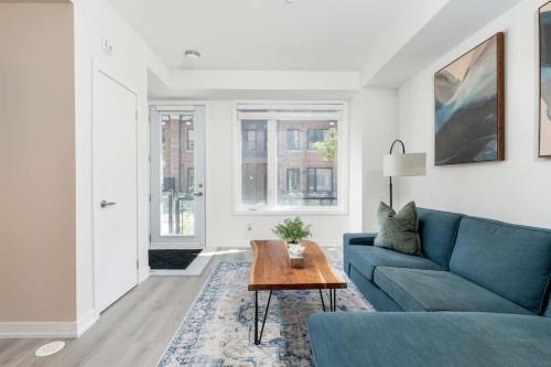 Lovely Family Townhouse in Vibrant Location