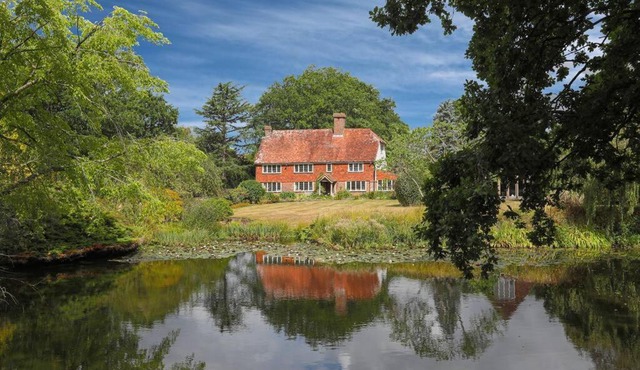 Lovely Farmhouse with Stunning Gardens