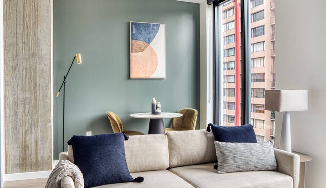 Lovely First Hill 1BR w/W/D, nr Freeway Park, by Blueground