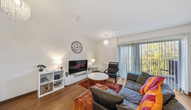 Lovely flat with Free Parking & Wheelchair access