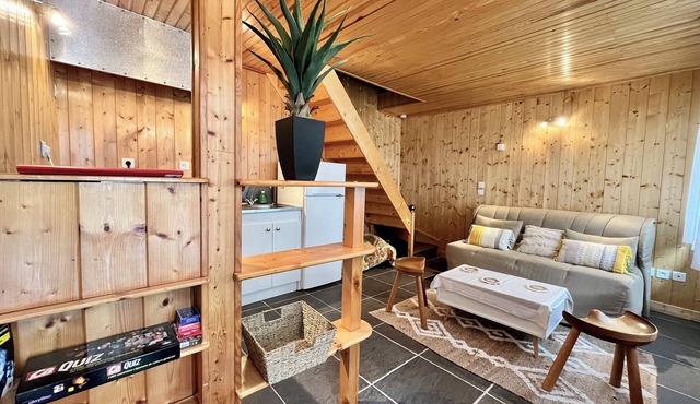 Lovely “chalet style” village housen