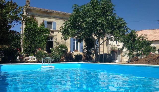 Lovely Renovated Charentaise Farmhouse with pool overlooking fields