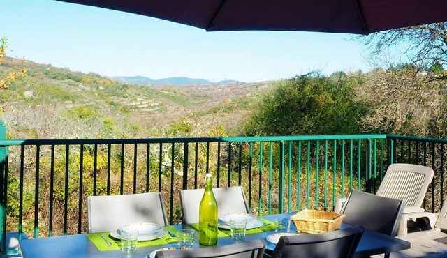 Lovely holiday home with terrace and garden, Villemagne-l'Argentière