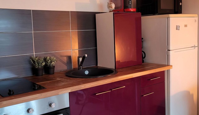 Lovely, fully-equipped studio in Saint-Lô town center