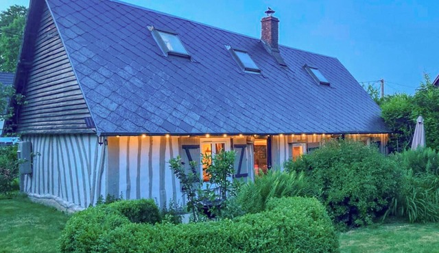 Lovely home in Canville les deux égli