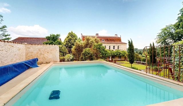 Lovely home in LES LEVES ET THOUMEYRA