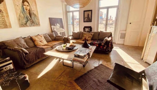 Lovely Haussmann-style apartment in the heart of Montpellier, prefecture district