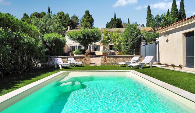 Lovely home in Maussane-les-Alpilles