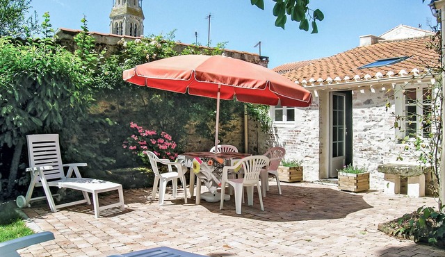 Lovely home in Talmont de St. Hilaire