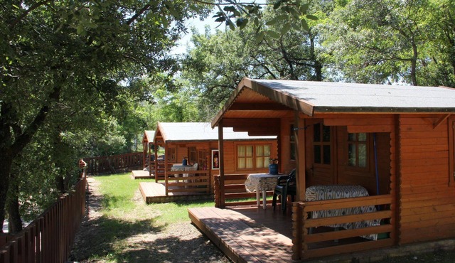 Lovely Holiday House in Isábena with Common Pool