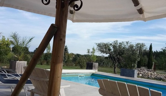 Lovely Holiday House in Simiane-La-Rotonde with Private Pool