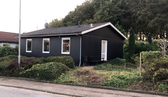 Lovely holiday home at Refshammer in Nykøbing M., close to the fjord.