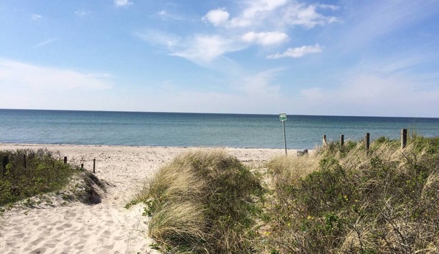 Lovely holiday home close to the beach and free WiFi