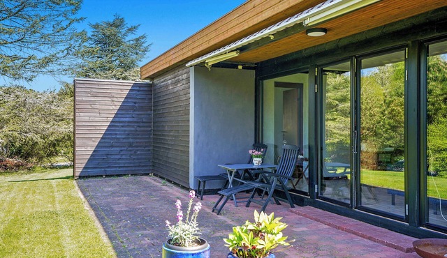 Lovely holiday home close to town and beach