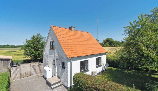 Lovely holiday home in idyllic surroundings