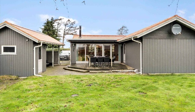 Lovely holiday home on the beach at Tørresø