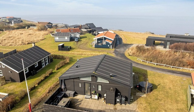 Lovely holiday home with fjord view and wilderness bath
