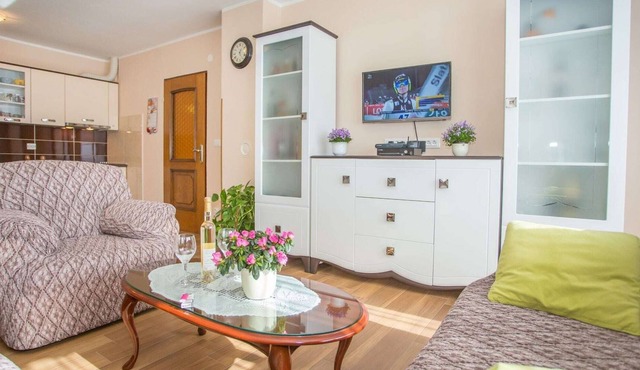 Lovely holiday house for 6 guests, in a quiet district close to the beach
