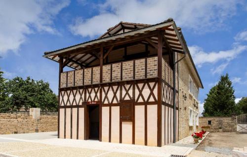 Lovely Home In Lonnes With Heated Swimming Pool