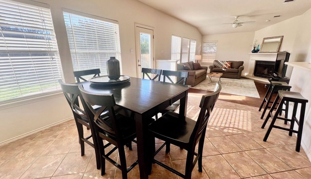 Lovely home great for visitors or families relocating or renovating with pets