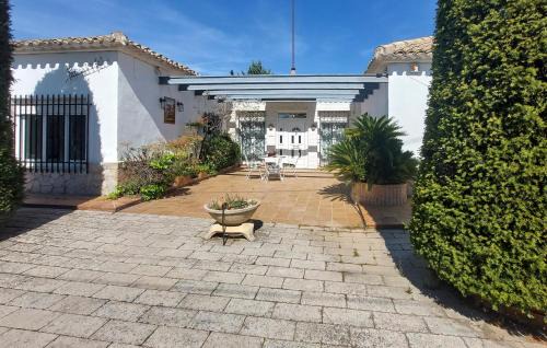 Lovely Home In Banyeres De Mariola