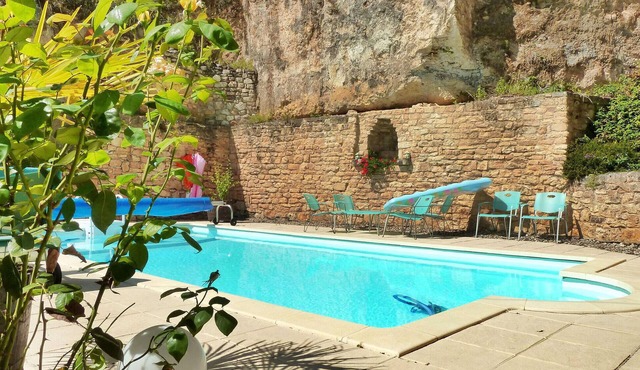 Lovely home in Beynac et Cazenac