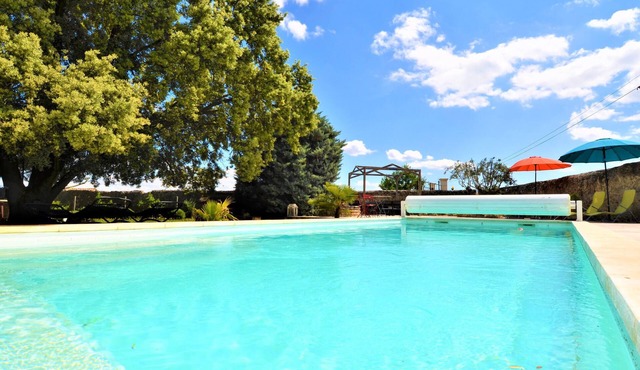 Lovely home in Pont-Saint-Esprit