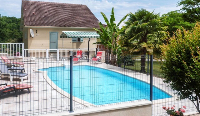 Lovely home in Sceau-Saint-Angel