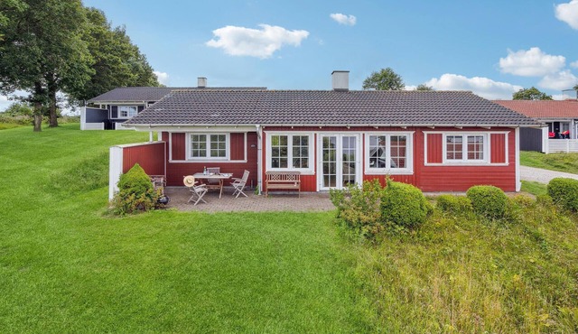 Lovely home in Aabenraa with sauna