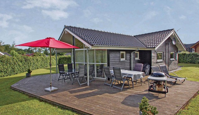 Lovely home in Aabenraa with sauna
