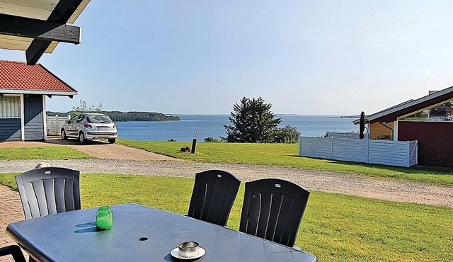 Lovely home in Aabenraa with house sea view