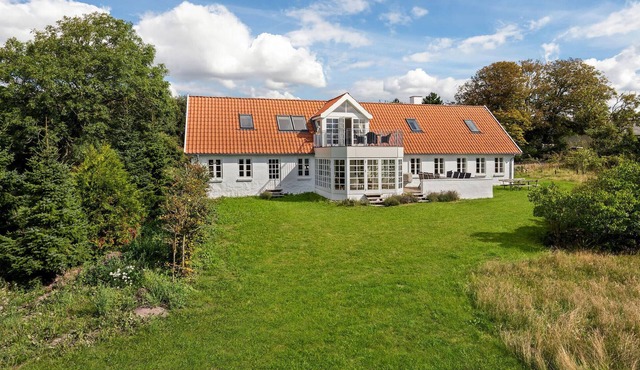 Lovely home in Aabybro with kitchen