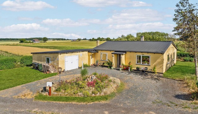 Lovely home in Bandholm with kitchen