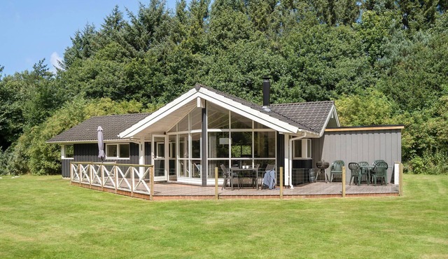 Lovely home in Bedsted Thy with sauna