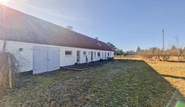Lovely home in Bindslev with WiFi