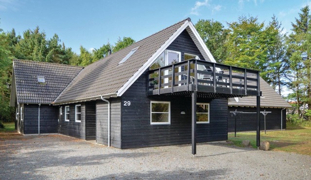 Lovely home in Blåvand with sauna