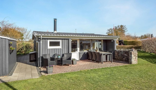 Lovely home in Broager with kitchen