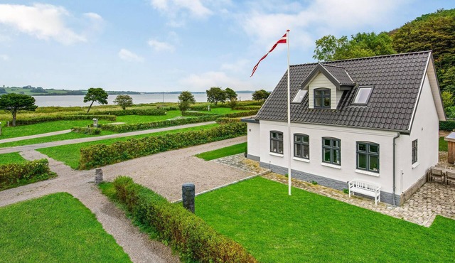 Lovely home in Broager