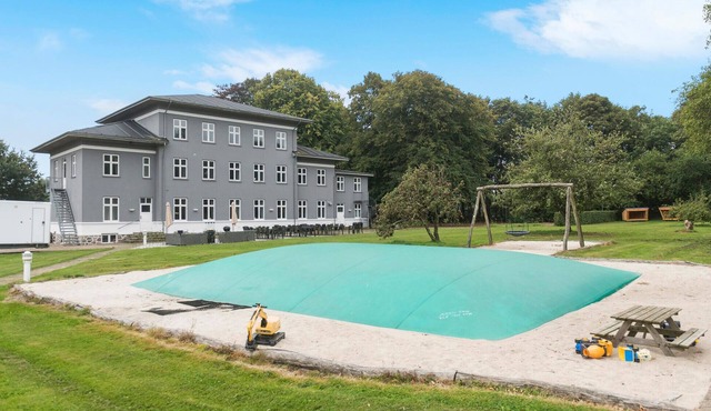 Lovely home in Brørup with WiFi