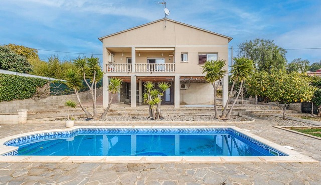 Lovely home in CALAFELL