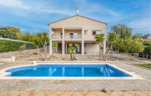 Lovely Home In Calafell