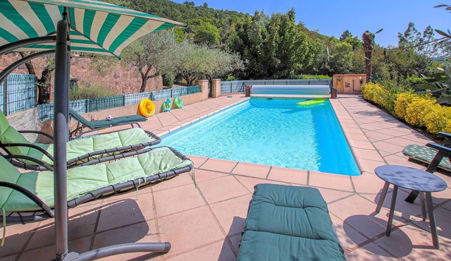 Lovely home in Chassiers